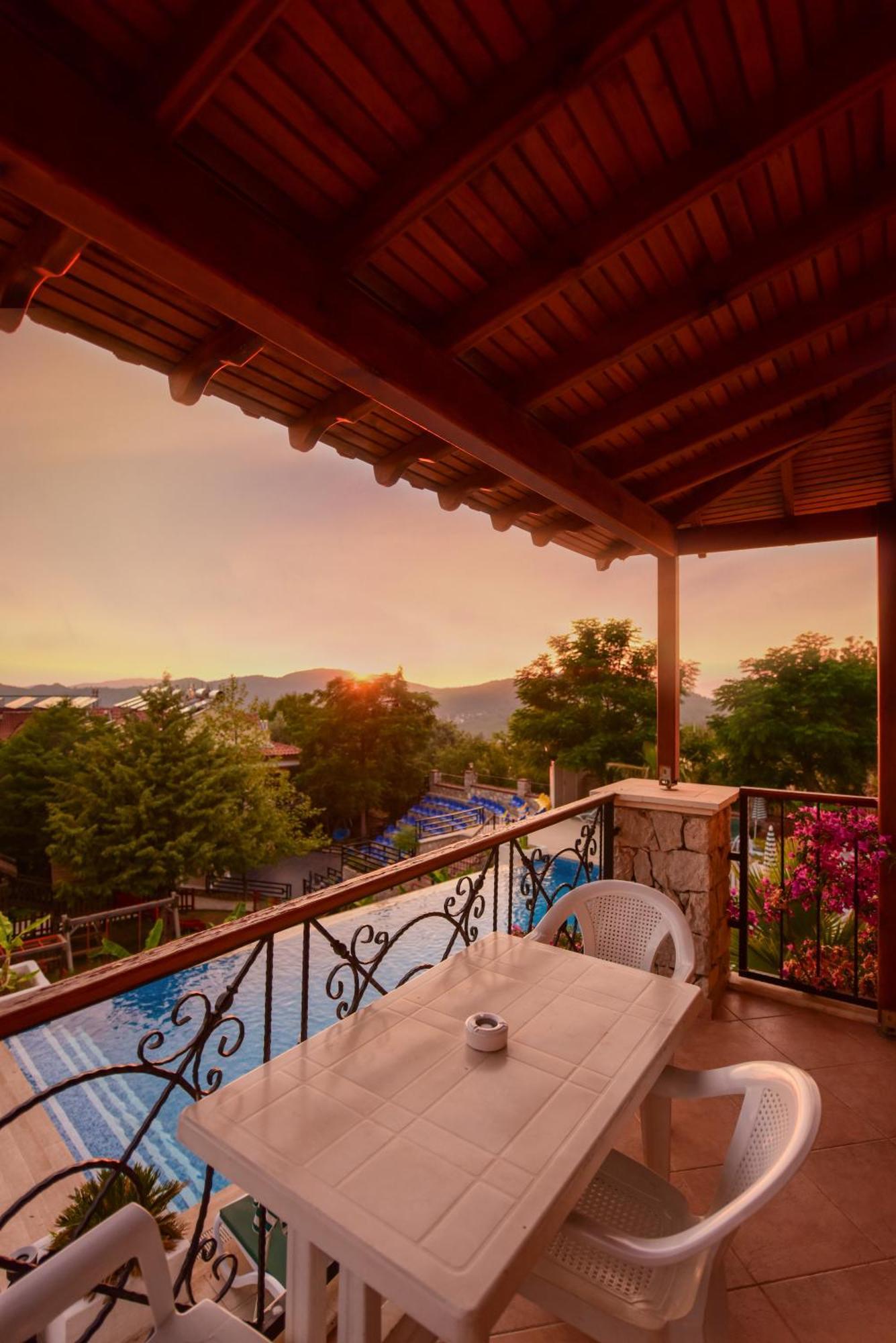 Perdikia Hill Hotel And Villas Олудениз Экстерьер фото