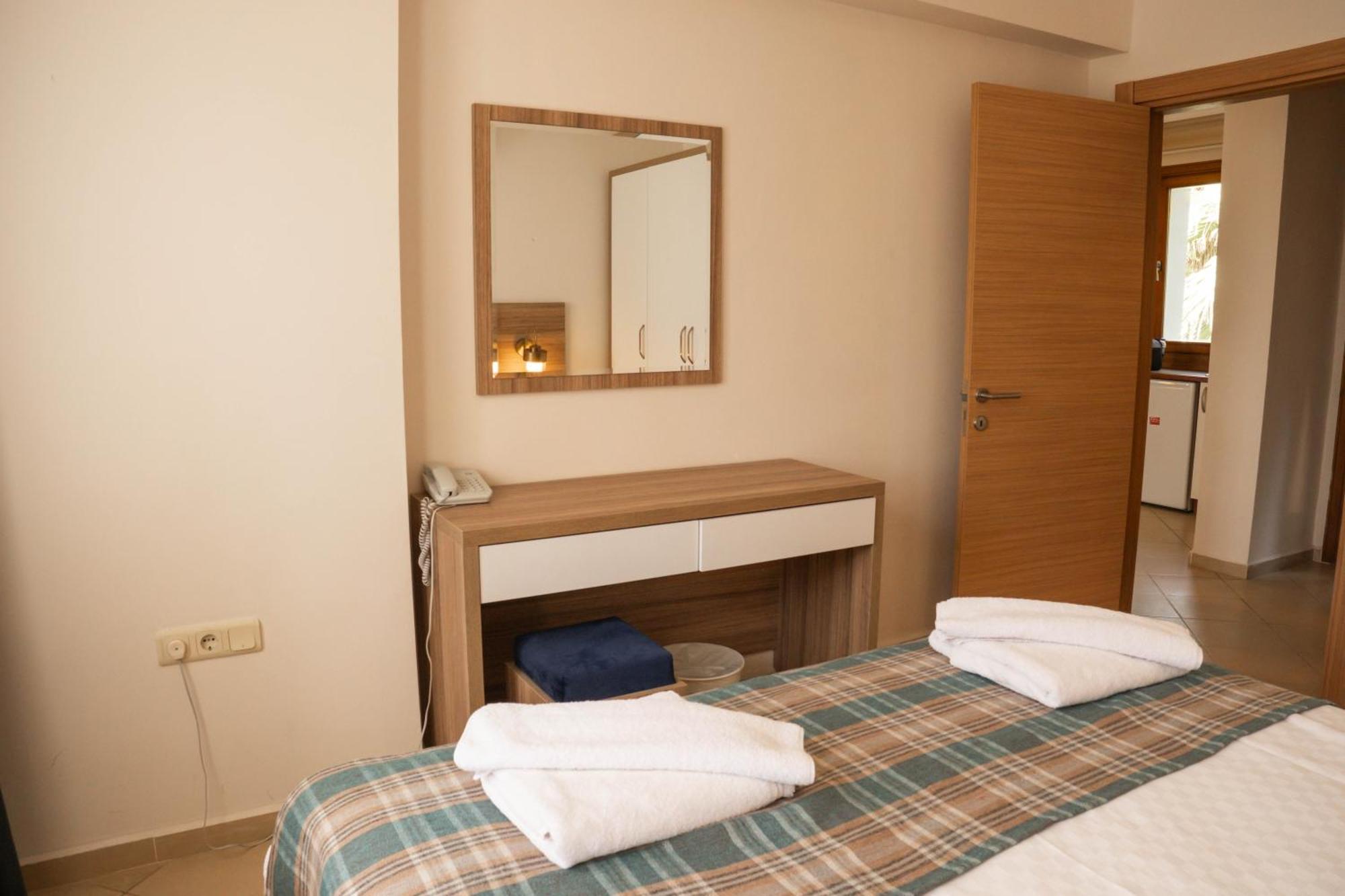 Perdikia Hill Hotel And Villas Олудениз Экстерьер фото